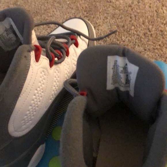 Jordans Sneakers EUC - Picture 3 of 5